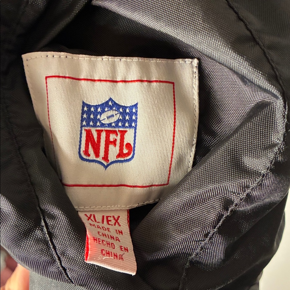 Kansas City Chief’s Football Black Red Sports Reversible Jacket Windbreaker NFL - Picture 9 of 12